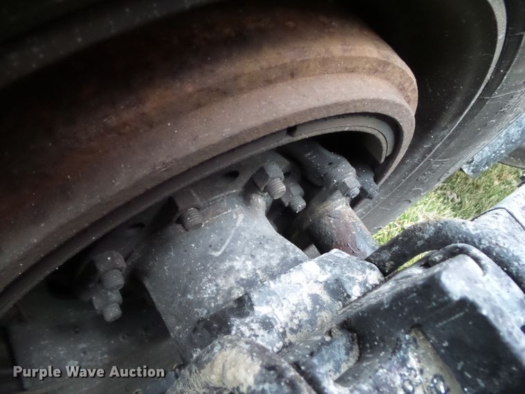 image for item DF0820 2015 Kenworth T680 semi truck