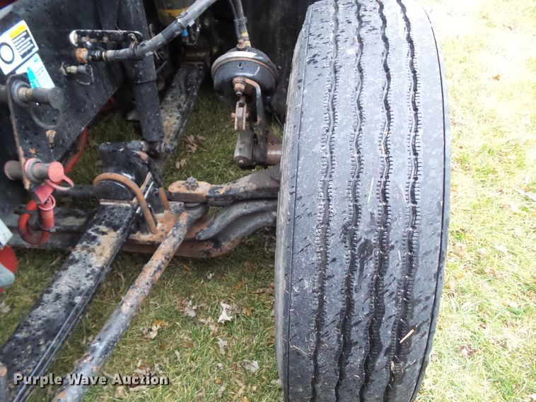 image for item DF0820 2015 Kenworth T680 semi truck