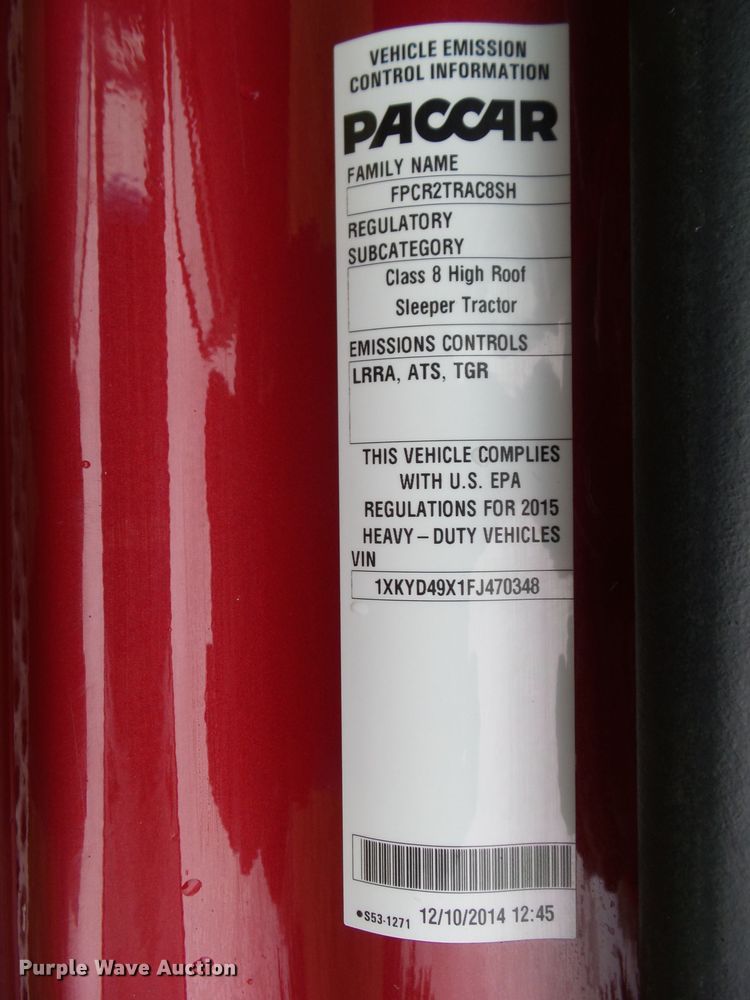 image for item DF0820 2015 Kenworth T680 semi truck