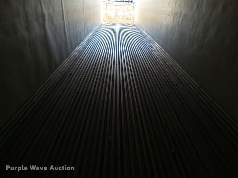 image for item DF0821 2010 Great Dane SUP-1114-11053 refrigerated van trailer