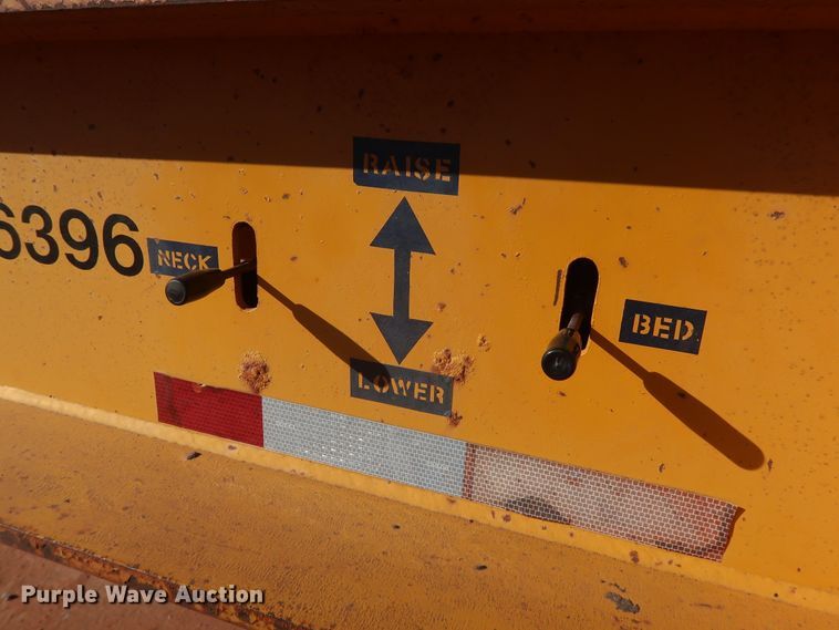 image for item DG4241 1994 Holden HPD51350 lowboy equipment trailer