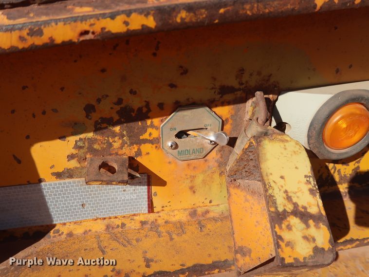 image for item DG4241 1994 Holden HPD51350 lowboy equipment trailer