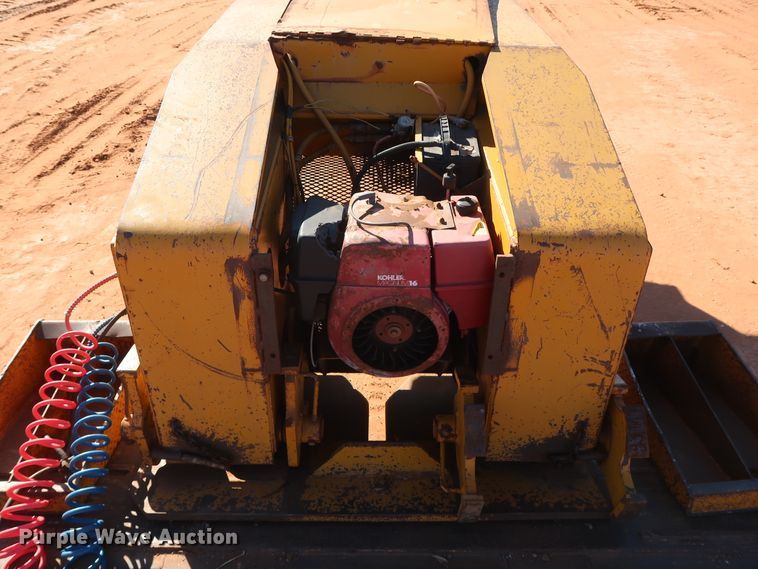 image for item DG4241 1994 Holden HPD51350 lowboy equipment trailer