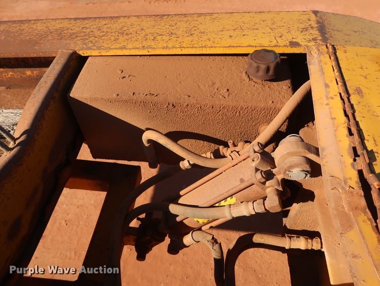 image for item DG4241 1994 Holden HPD51350 lowboy equipment trailer