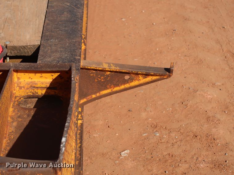 image for item DG4241 1994 Holden HPD51350 lowboy equipment trailer