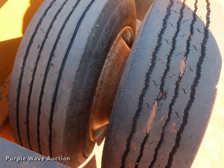 image for item DG4241 1994 Holden HPD51350 lowboy equipment trailer