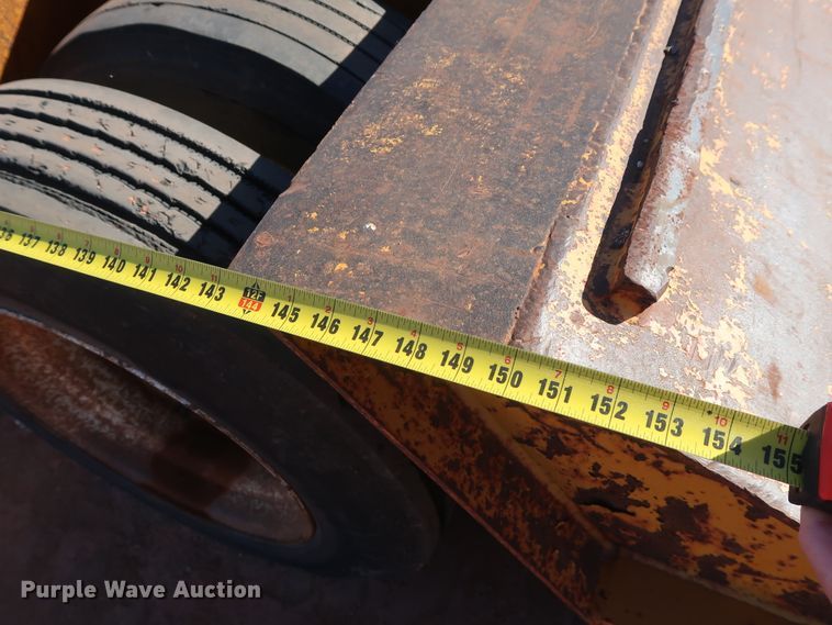 image for item DG4241 1994 Holden HPD51350 lowboy equipment trailer