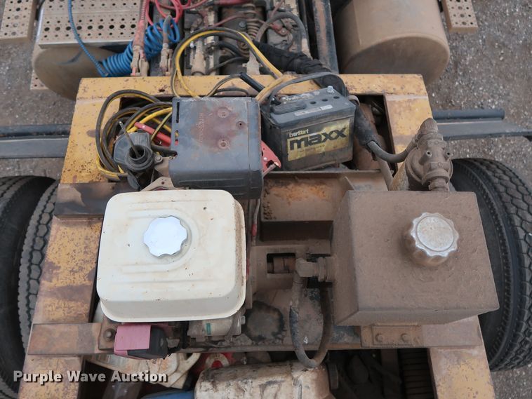 image for item DG4244 2001 Load King HDD503 lowboy equipment trailer