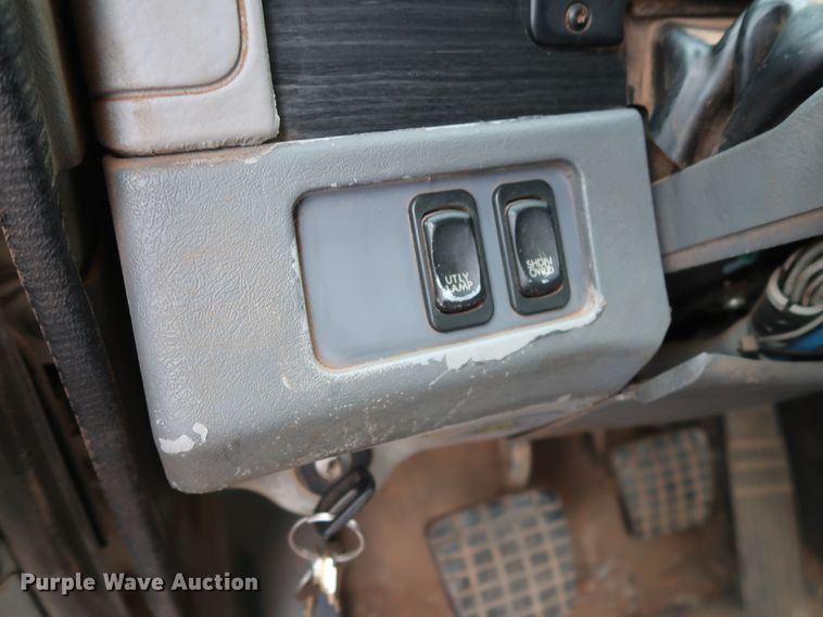 image for item DG4246 2007 Freightliner Columbia semi truck