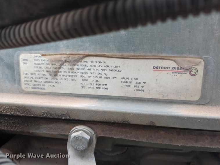 image for item DG4246 2007 Freightliner Columbia semi truck