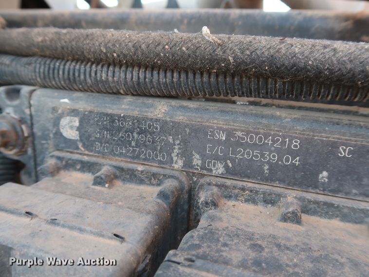 image for item DG4248 2001 Peterbilt 378 truck cab and chassis