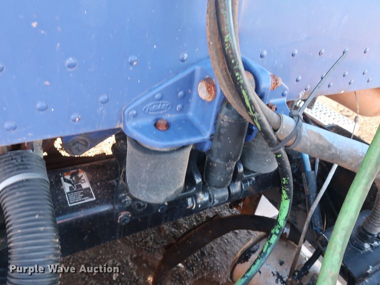 image for item DG4248 2001 Peterbilt 378 truck cab and chassis