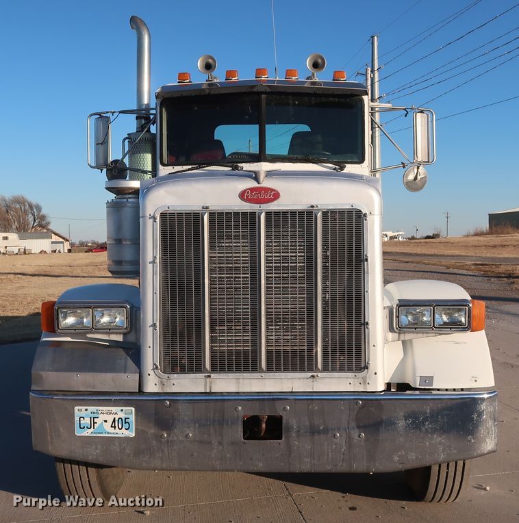 image for item DG4249 1992 Peterbilt 378 semi truck