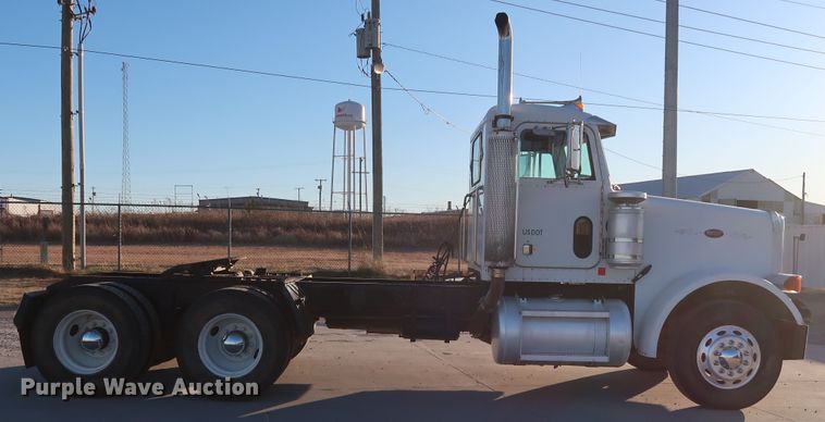 image for item DG4249 1992 Peterbilt 378 semi truck