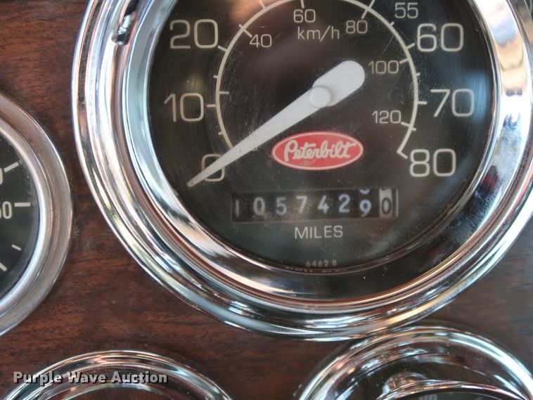 image for item DG4249 1992 Peterbilt 378 semi truck