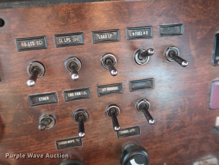 image for item DG4249 1992 Peterbilt 378 semi truck