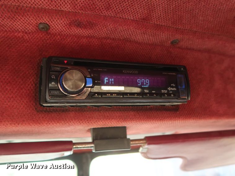 image for item DG4249 1992 Peterbilt 378 semi truck