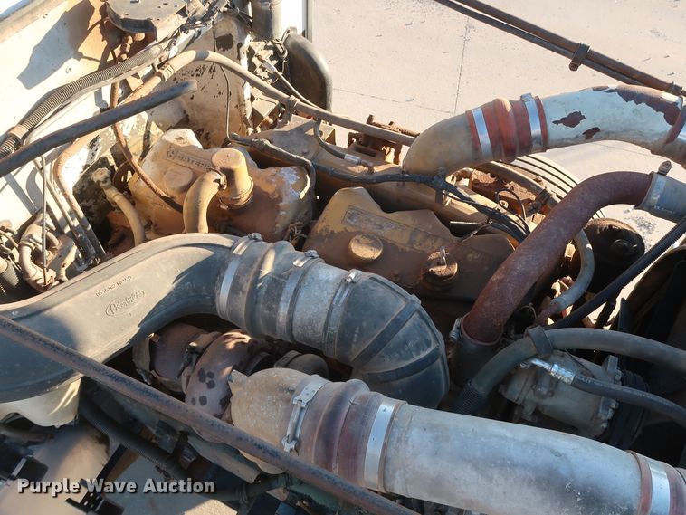 image for item DG4249 1992 Peterbilt 378 semi truck