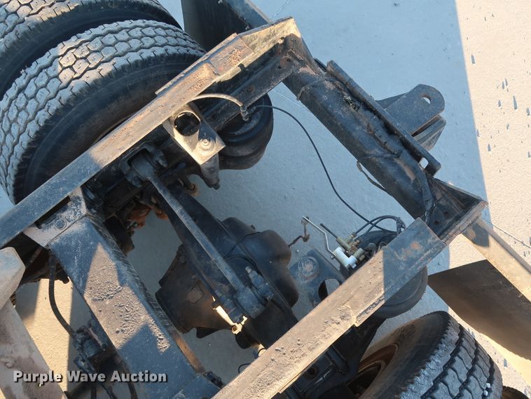 image for item DG4249 1992 Peterbilt 378 semi truck