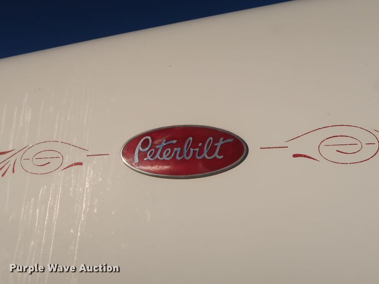 image for item DG4249 1992 Peterbilt 378 semi truck