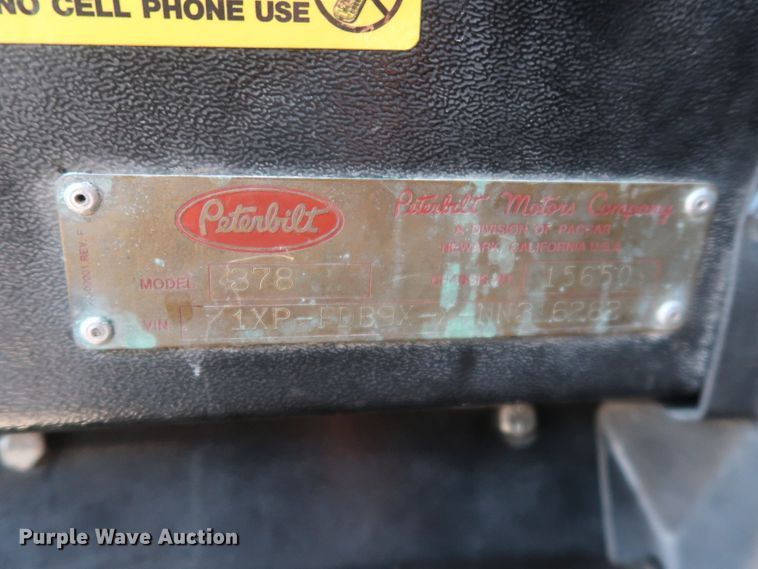 image for item DG4249 1992 Peterbilt 378 semi truck