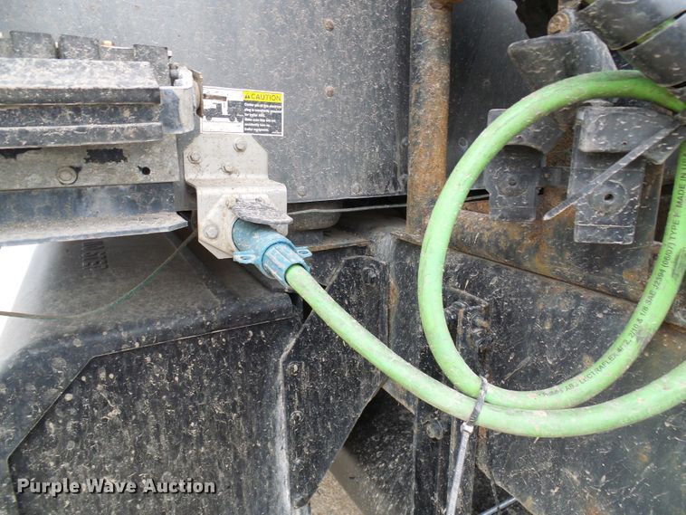 image for item DG5518 2007 Kenworth T600 semi truck