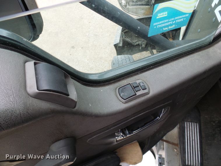 image for item DG5518 2007 Kenworth T600 semi truck