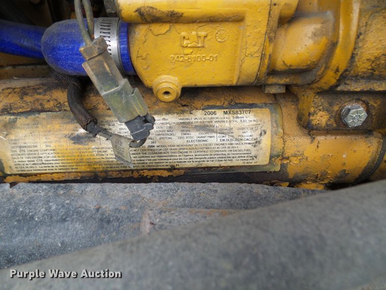 image for item DG5518 2007 Kenworth T600 semi truck