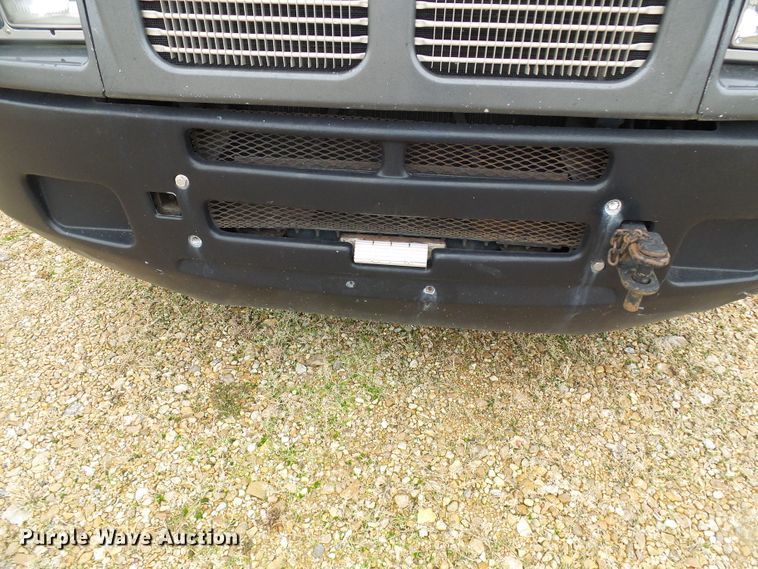 image for item DG5519 2007 Kenworth T600 semi truck