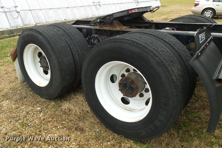 image for item DG5519 2007 Kenworth T600 semi truck