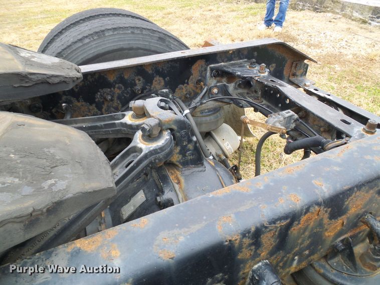 image for item DG5519 2007 Kenworth T600 semi truck