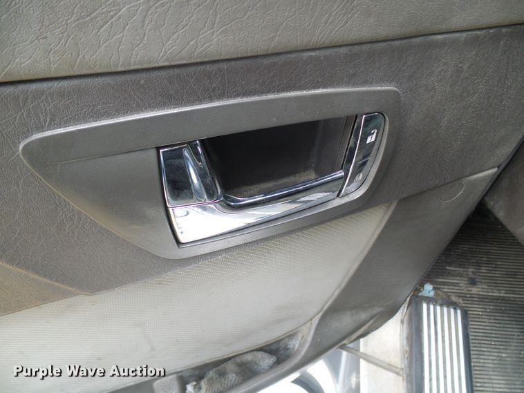 image for item DG5519 2007 Kenworth T600 semi truck