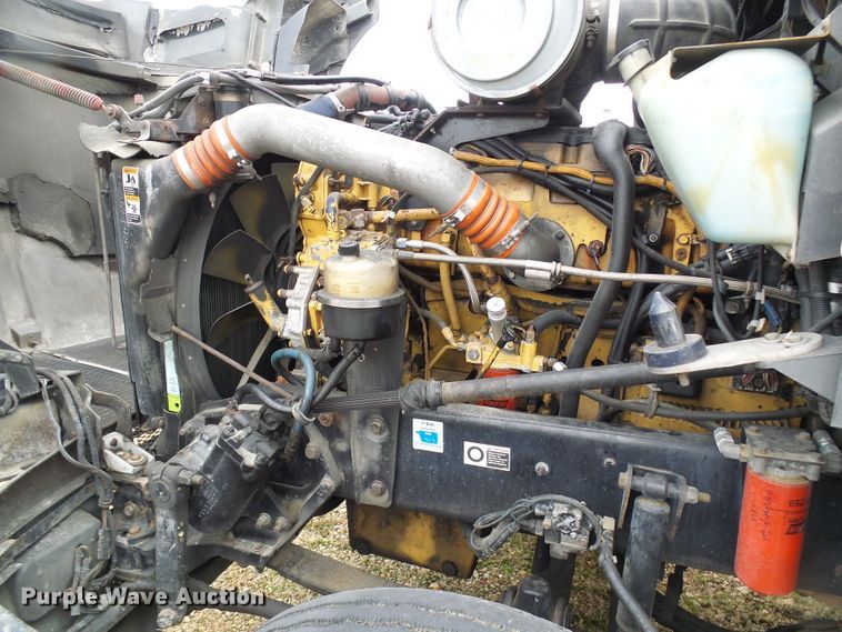 image for item DG5519 2007 Kenworth T600 semi truck