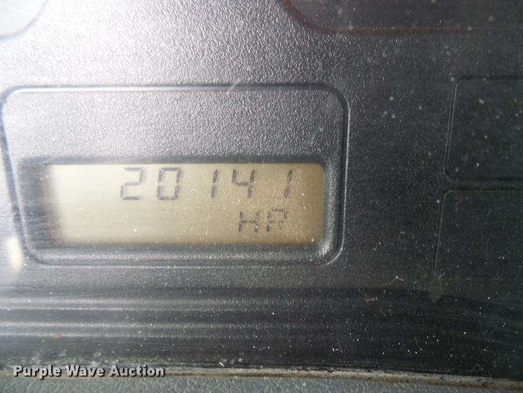 image for item DG5561 2005 International 8600 semi truck