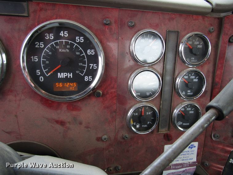 image for item DG6745 2005 International 9200 semi truck