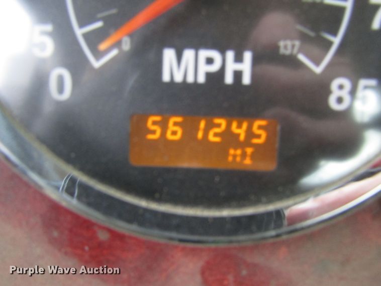 image for item DG6745 2005 International 9200 semi truck