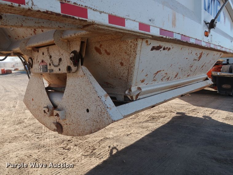 image for item DH0750 2008 Load King 2066-40-2 bottom dump trailer