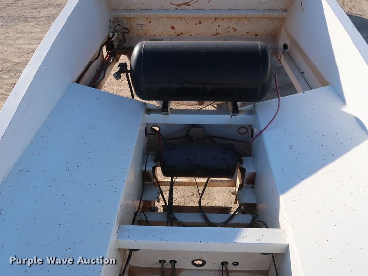 image for item DH0750 2008 Load King 2066-40-2 bottom dump trailer