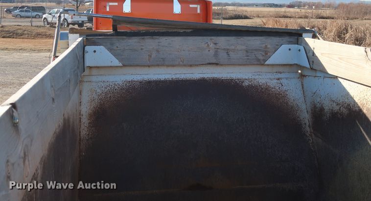 image for item DH0750 2008 Load King 2066-40-2 bottom dump trailer