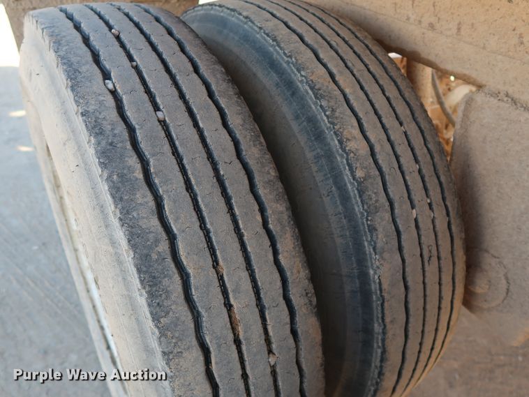 image for item DH0750 2008 Load King 2066-40-2 bottom dump trailer