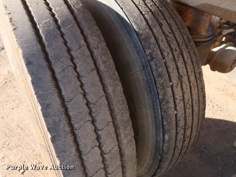 image for item DH0750 2008 Load King 2066-40-2 bottom dump trailer