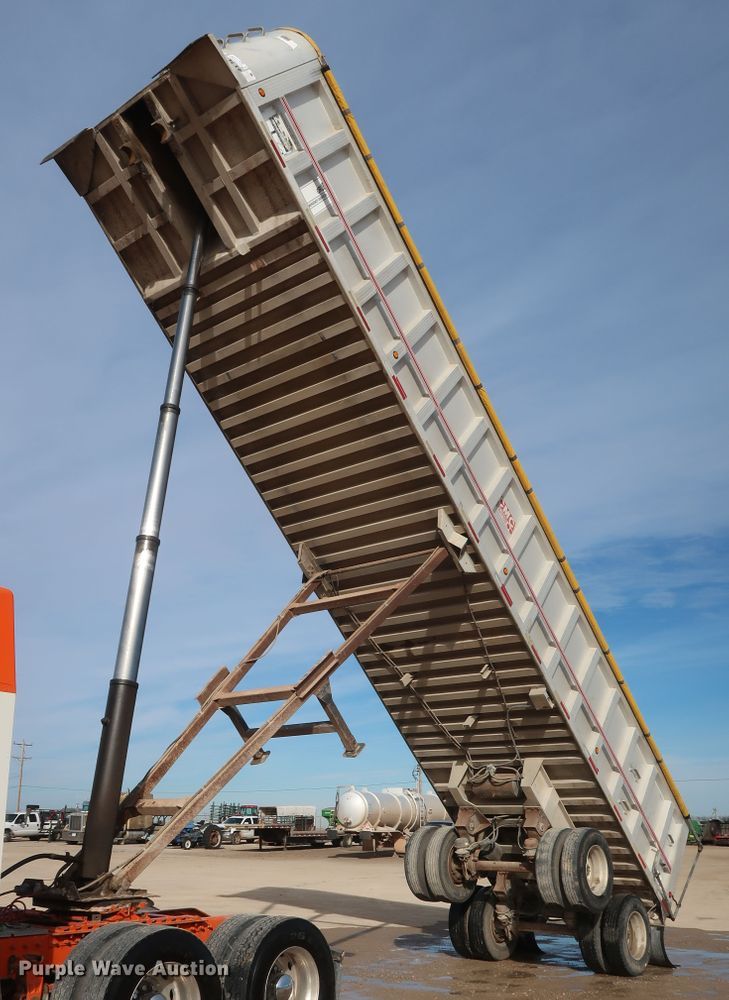 image for item DH0751 1998 R&A T-102 Ram end dump trailer