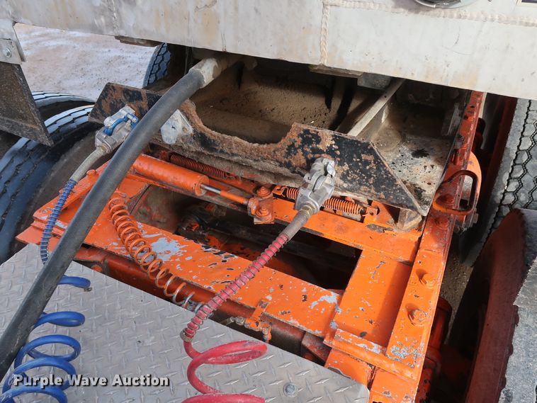 image for item DH0751 1998 R&A T-102 Ram end dump trailer