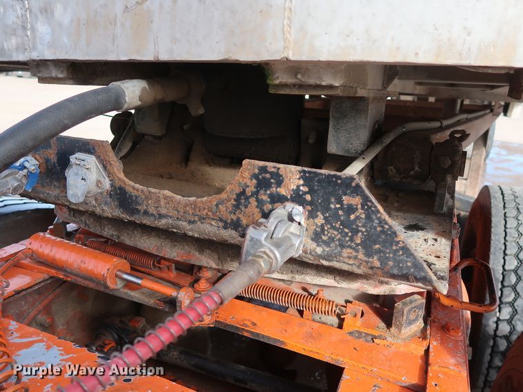 image for item DH0751 1998 R&A T-102 Ram end dump trailer