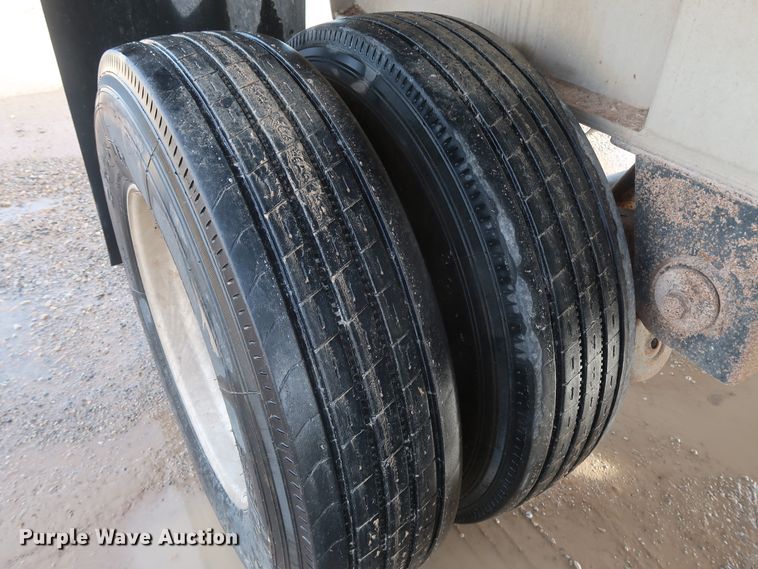 image for item DH0751 1998 R&A T-102 Ram end dump trailer