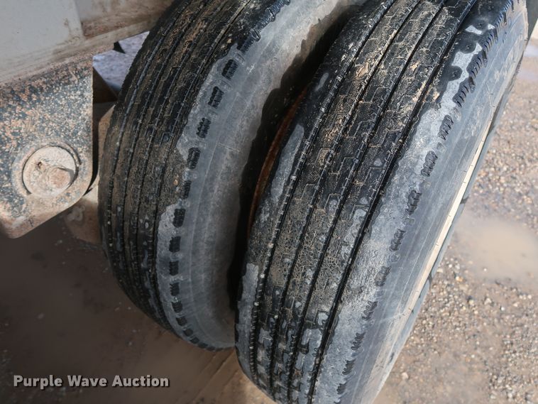 image for item DH0751 1998 R&A T-102 Ram end dump trailer