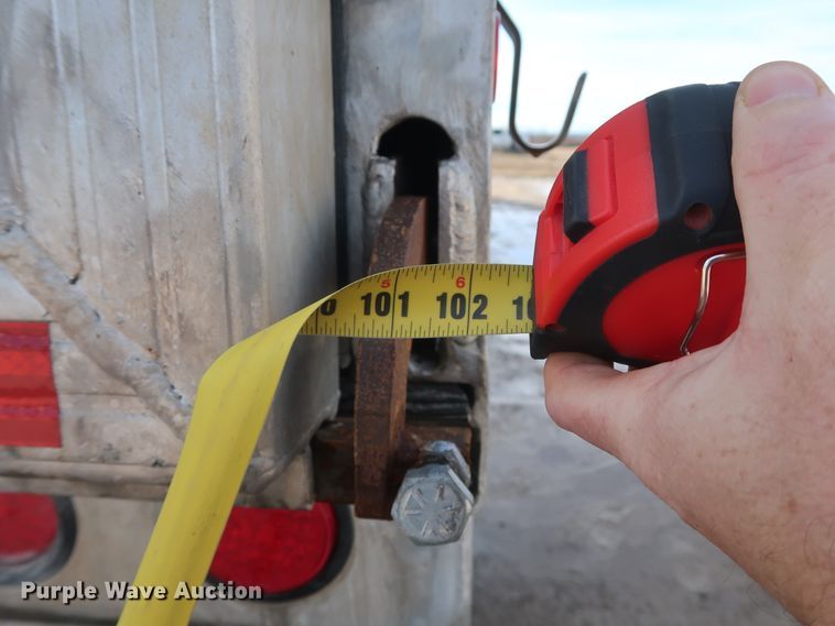 image for item DH0751 1998 R&A T-102 Ram end dump trailer