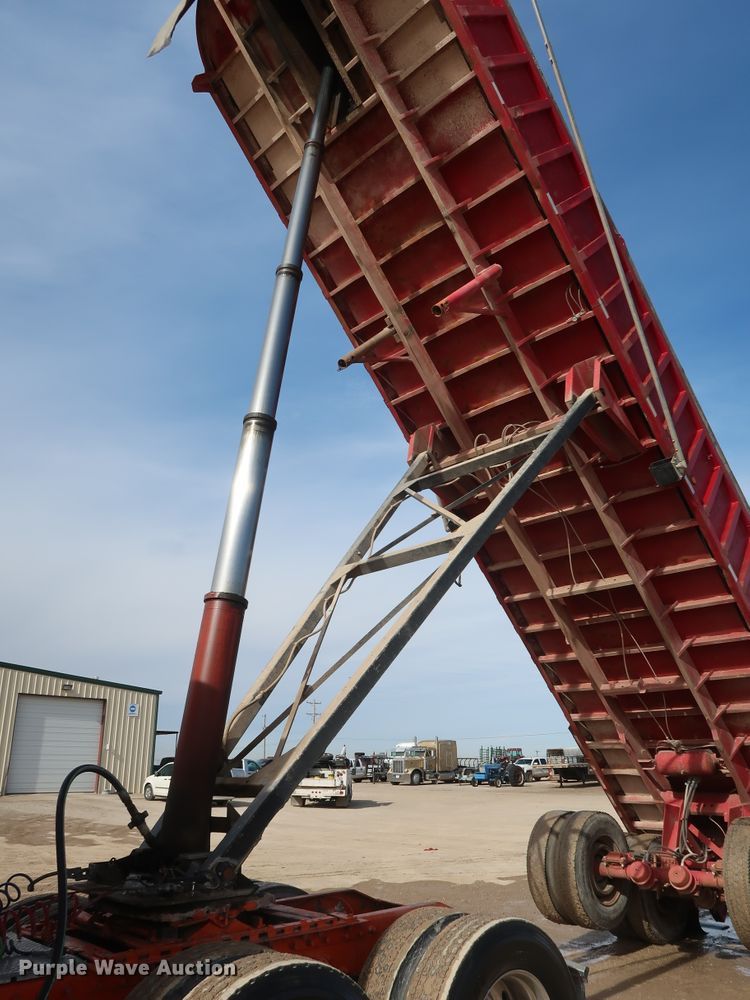 image for item DH0753 1988 Lufkin end dump trailer