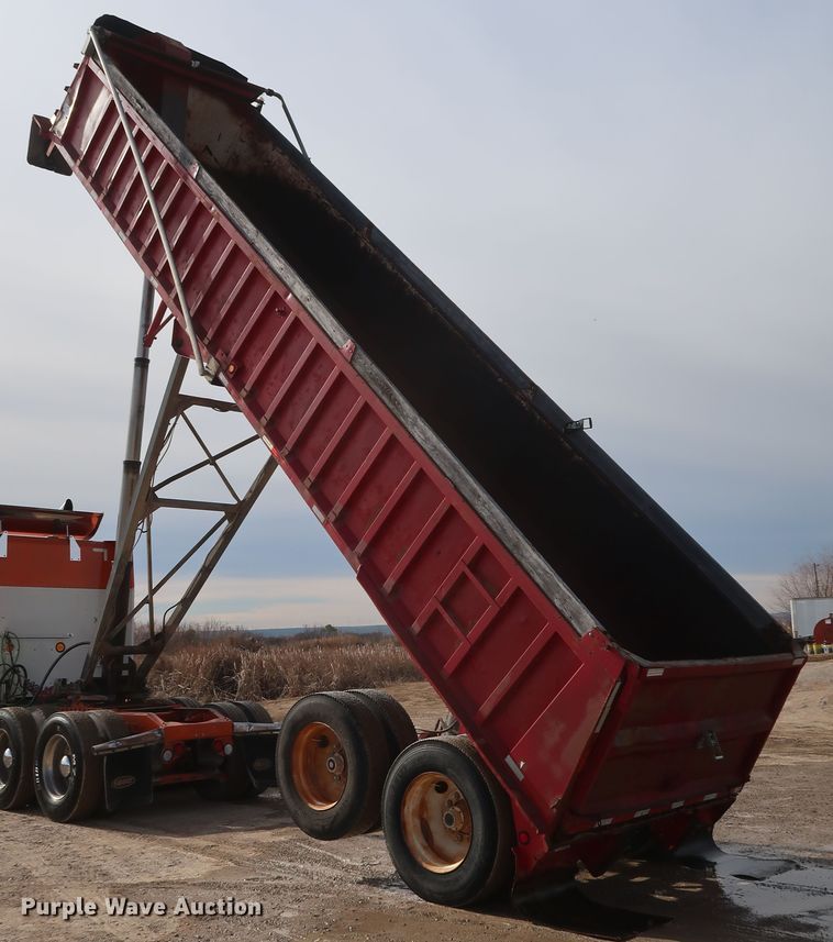 image for item DH0753 1988 Lufkin end dump trailer