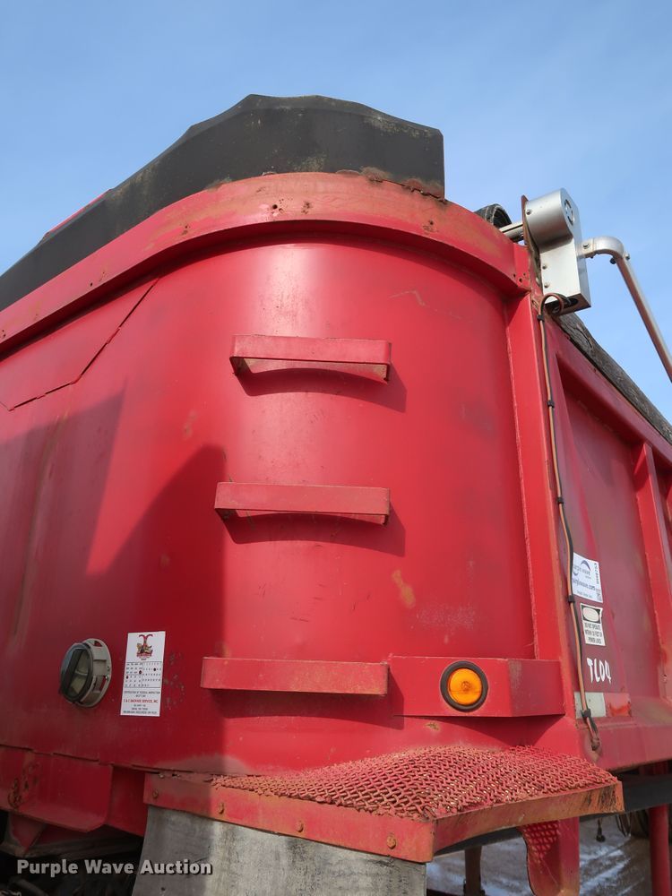 image for item DH0753 1988 Lufkin end dump trailer